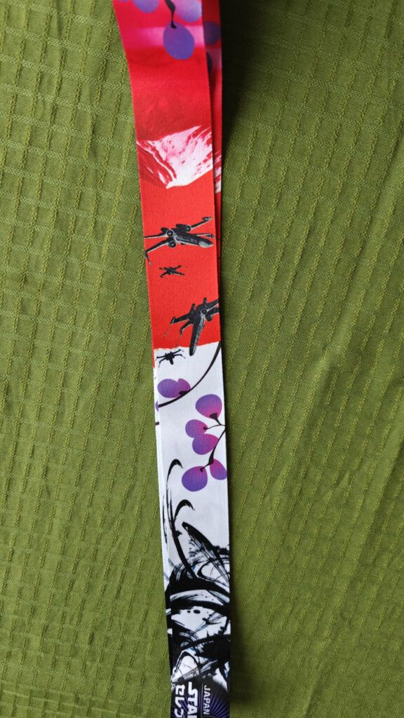 The inside art is Mt. Fuji, cherry blossoms and X-Wings.